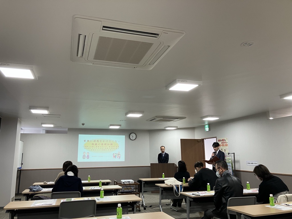 �͂�����R